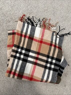 Edinburgh Lambswool Plaid Scarf in Camel, Black & Red
